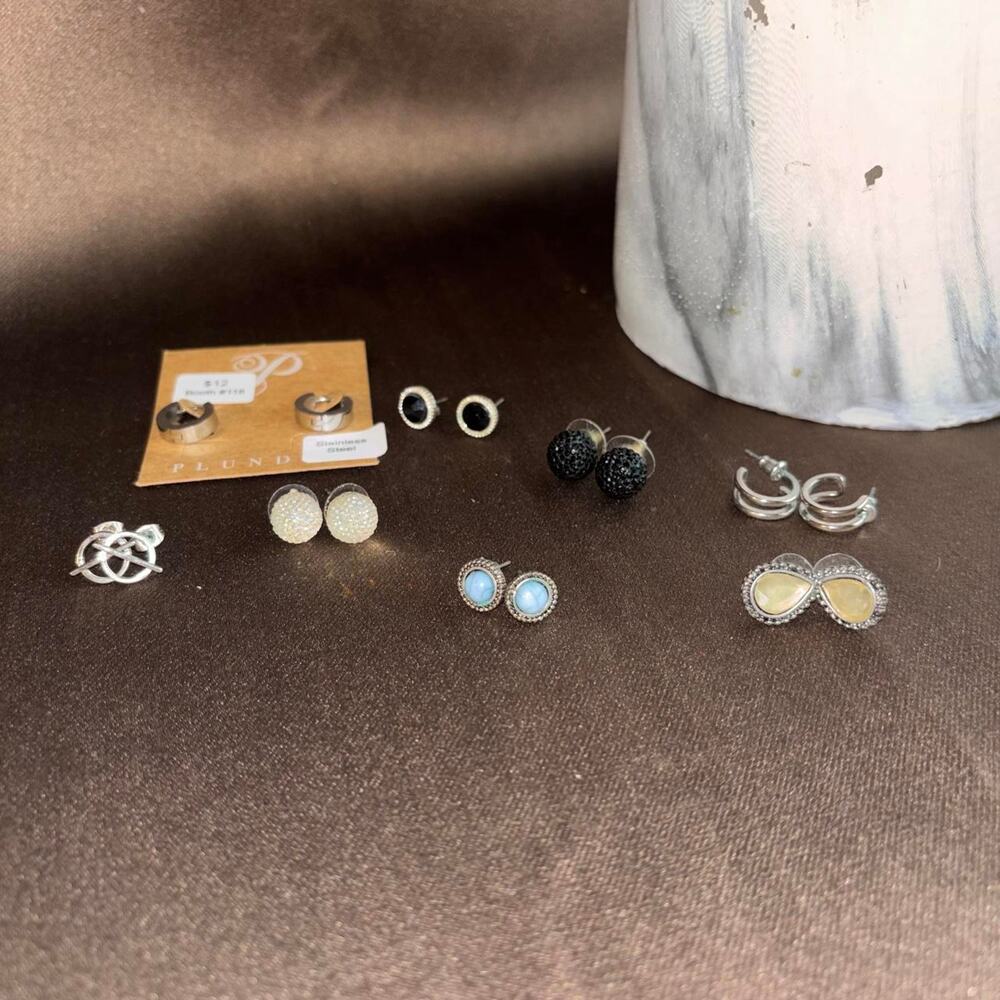 Plunder bundle 8 pair of
